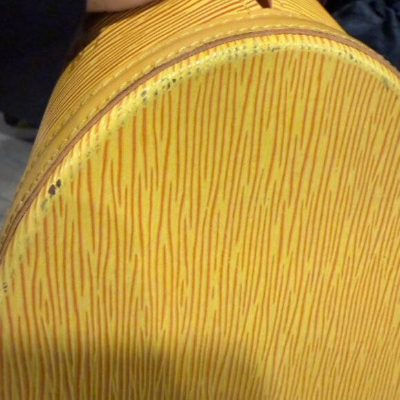 LV006. Louis Vuitton, EPI, St Jacques, GM, w/COA - Picture 5 of 6